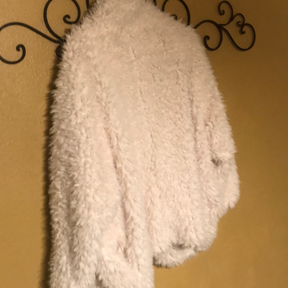 Express Faux Llama Coat - Picture 6 of 8